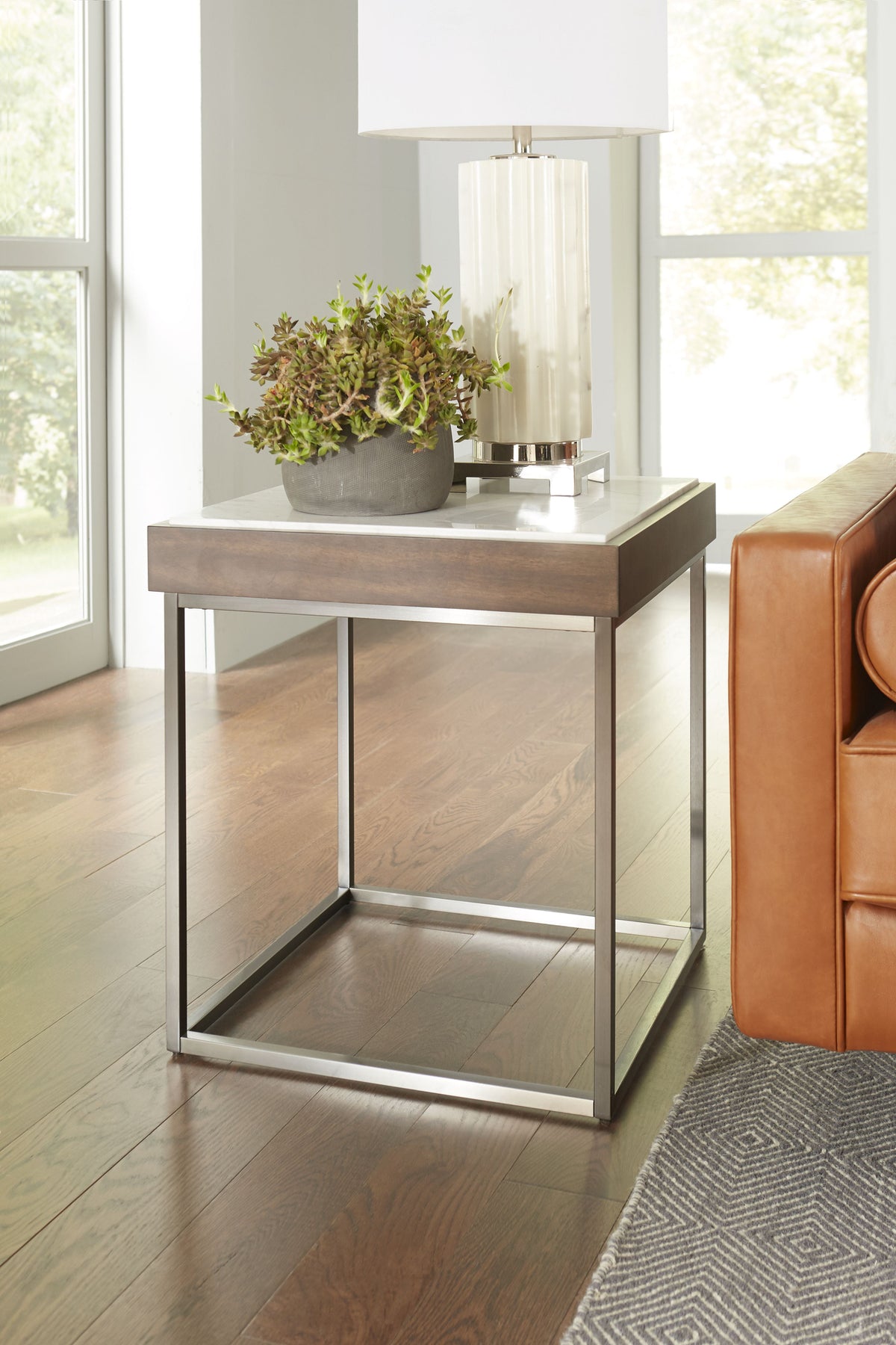 Ennis sidebord i Brown Sable