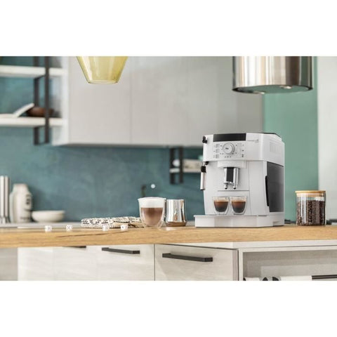 Espresso med bønnekværn - DELONGHI - Magnifica S ECAM22.110.W - 1,8 l - 250 g - 15 bar - 1450 W - sølv og sort