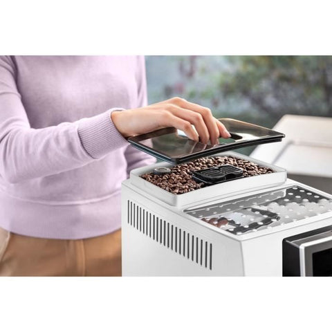 Espresso med bønnekværn - DELONGHI - Magnifica S ECAM22.110.W - 1,8 l - 250 g - 15 bar - 1450 W - sølv og sort