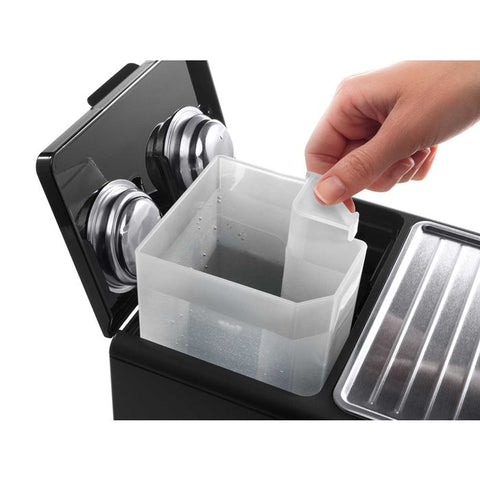 Espressomaskine med pumpe - DELONGHI - ECP33.21.BK - 15 bar - Sort / Sølv