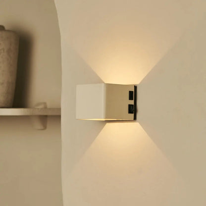 Tess Vanilla Rechargeable Wall Lamp | Motion sensor, 20 Light Modes & Remote Control-2